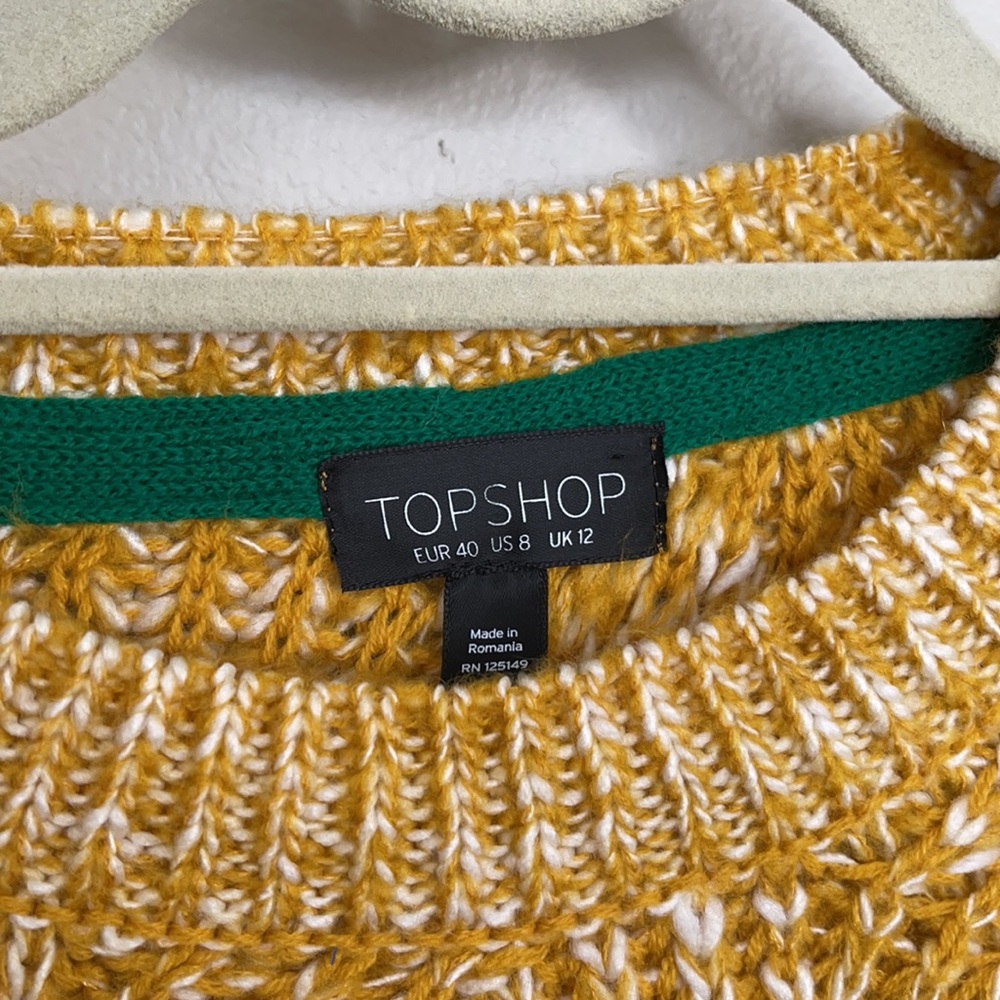 TOPSHOP Swirl Tuck Sweater - Picture 4 of 5